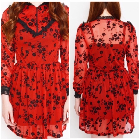 Victorian Black Rose Red Lace Dress - Picture 2 of 2